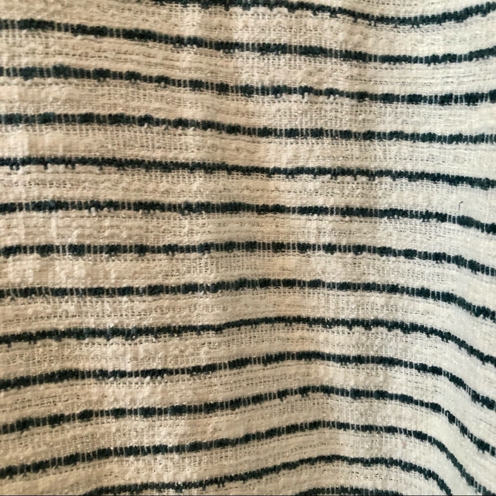 Green Envelope Cream & Olive Striped Ruffle Sleeve Blouse Size 1X - Picture 4 of 6